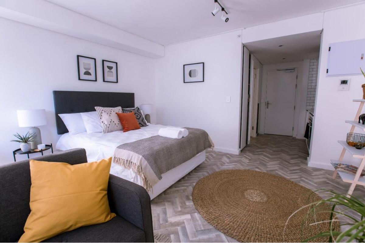 Appartement Stylish, Modern, Walk To Restaurants And Cbd à Le Cap Extérieur photo