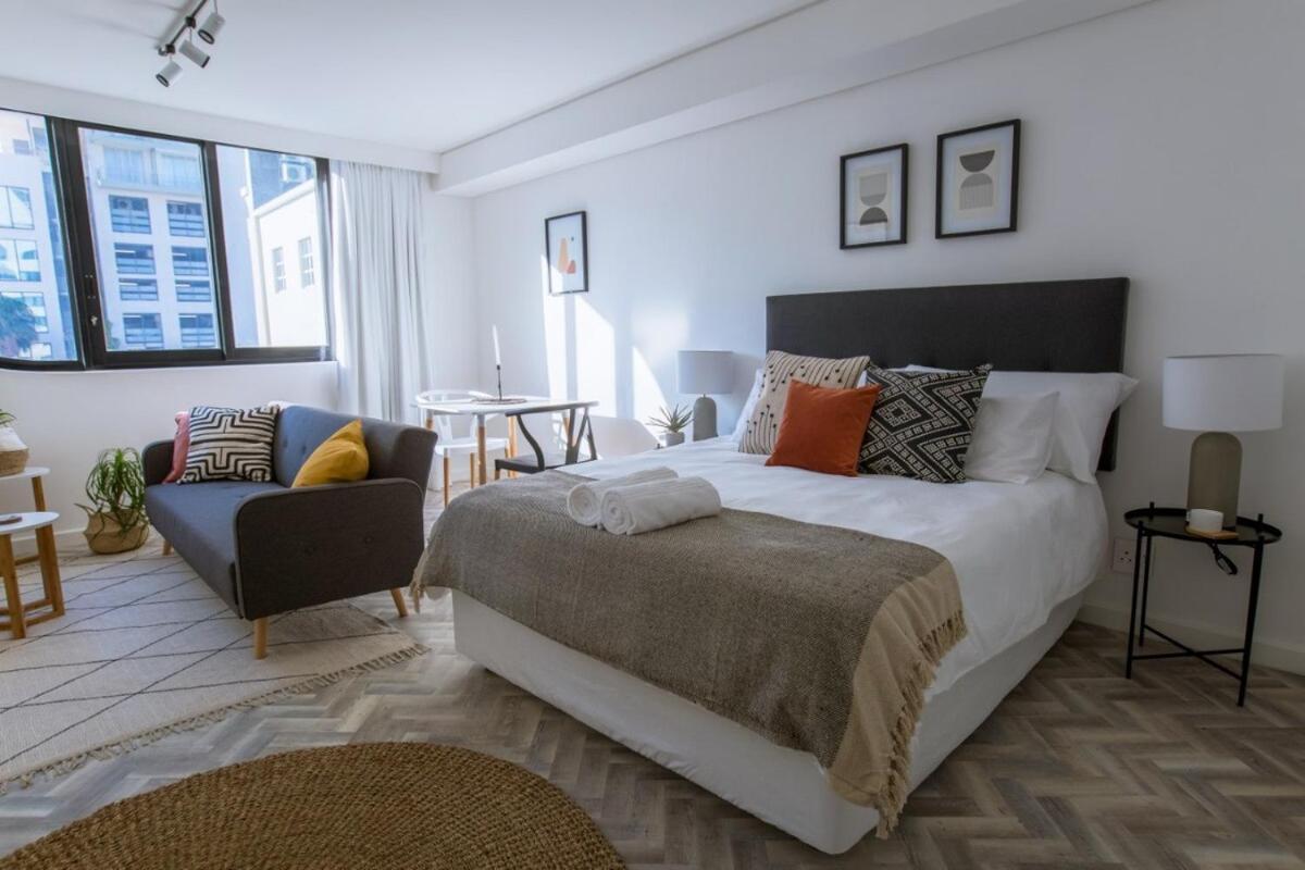Appartement Stylish, Modern, Walk To Restaurants And Cbd à Le Cap Extérieur photo